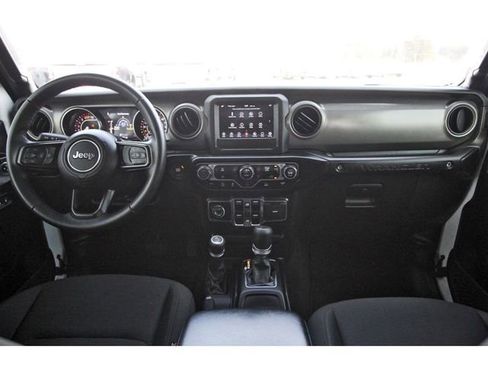 Used 2022 Jeep Wrangler Unlimited Sport AWD/4WD image 11