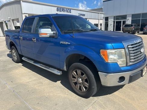 Used 2011 Ford F150 XLT w/ XLT Chrome Pkg image 2