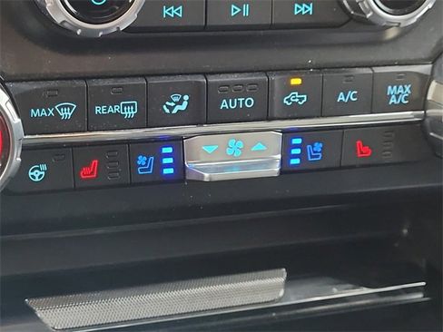 Certified 2023 Ford F350 Lariat w/ Chrome Package image 24