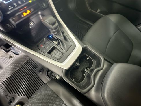Used 2024 Toyota RAV4 LE FWD image 21