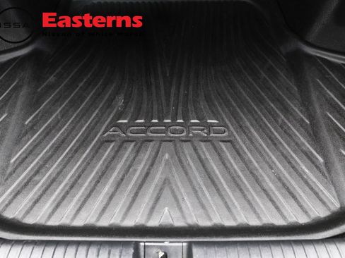 Used 2023 Honda Accord Sport image 9