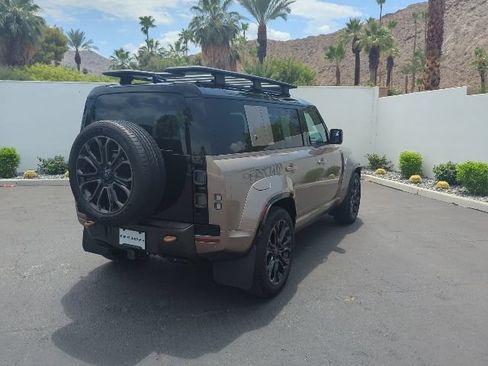 Certified 2025 Land Rover Defender 110 AWD/4WD image 7