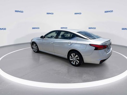 Used 2023 Nissan Altima 2.5 S FWD image 6
