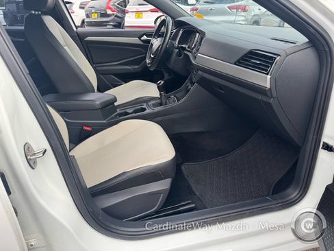 Used 2020 Volkswagen Jetta R-Line w/ R-Line Cold Weather Package FWD image 28