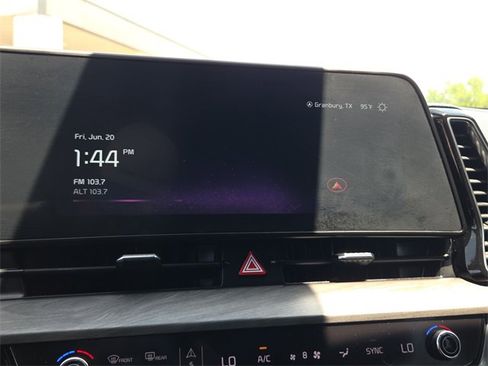 Used 2024 Kia Sportage X-Line w/ X-Line Premium Package image 18