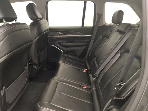 Used 2022 Jeep Grand Cherokee Limited 4xe image 18