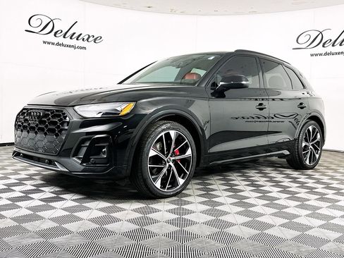 Used 2023 Audi SQ5 Premium Plus w/ Premium Plus Package image 3