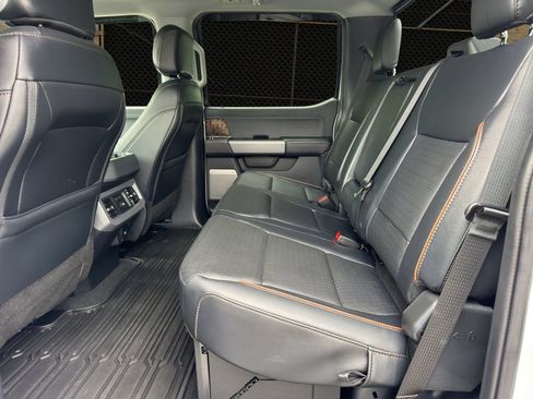 Used 2025 Ford F350 Lariat w/ Lariat Ultimate Package AWD/4WD image 19