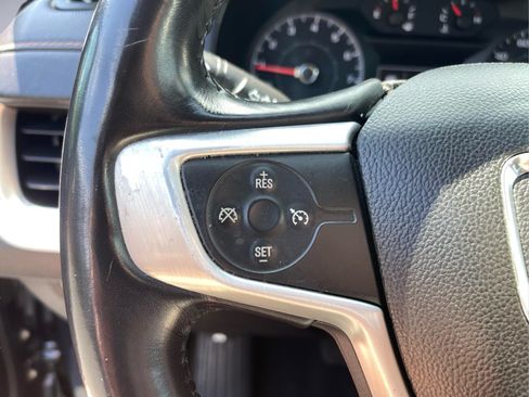 Used 2018 GMC Terrain SLE w/ Driver Convenience Package AWD/4WD image 28