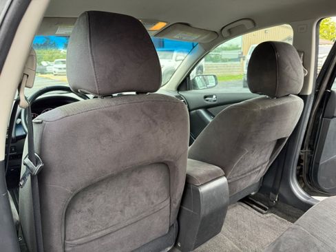 Used 2011 Nissan Altima 2.5 S w/ Special Edition Pkg FWD image 26