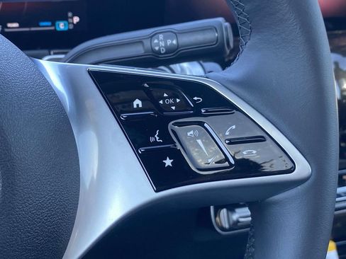 Certified 2025 Mercedes-Benz GLB 250 image 22