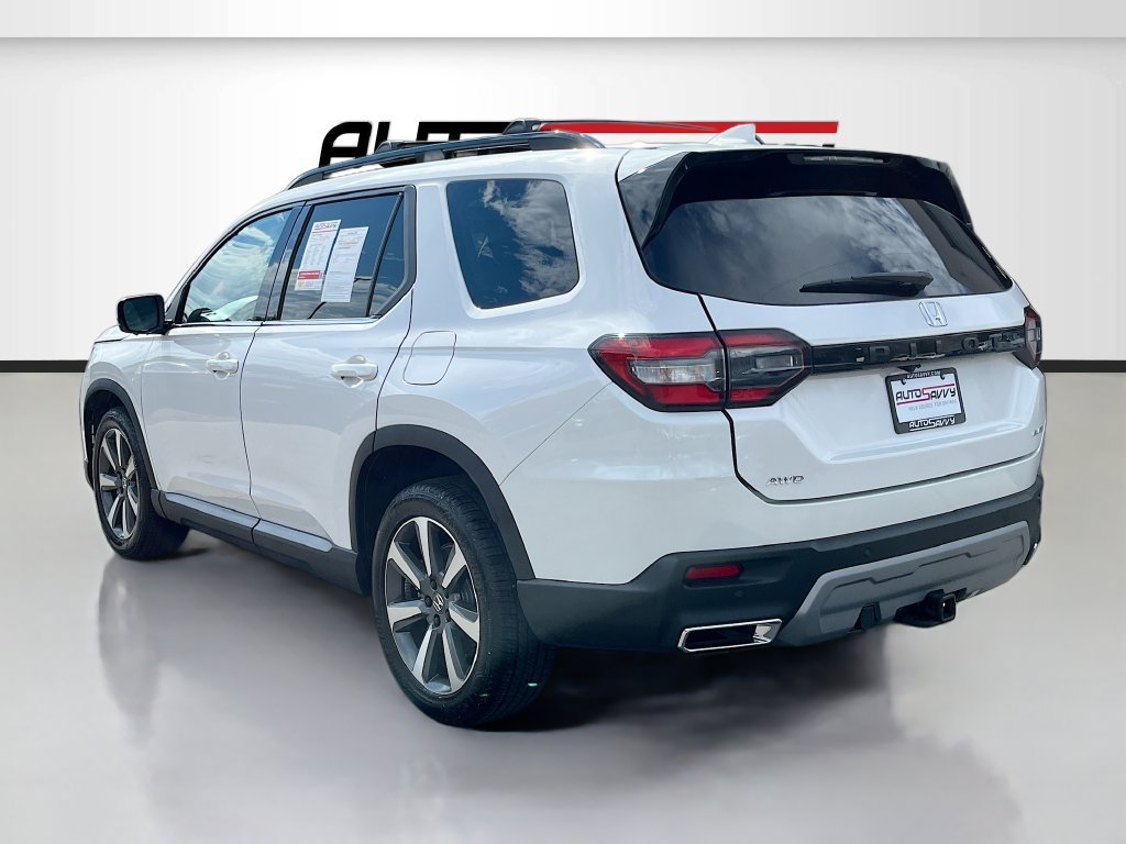 Used 2025 Honda Pilot Elite image 5