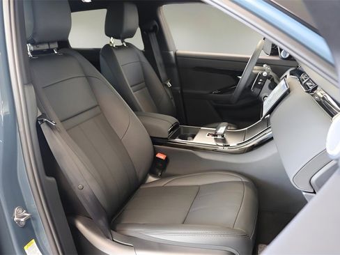 Used 2024 Land Rover Range Rover Evoque Dynamic SE image 17