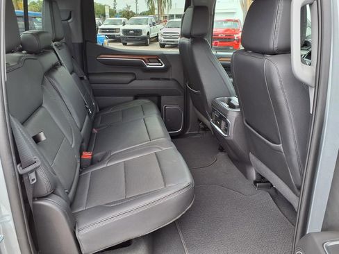 Used 2023 GMC Sierra 1500 Denali w/ Denali Reserve Package AWD/4WD image 17