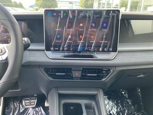 New 2026 Volkswagen Tiguan SE R-Line AWD/4WD image 34