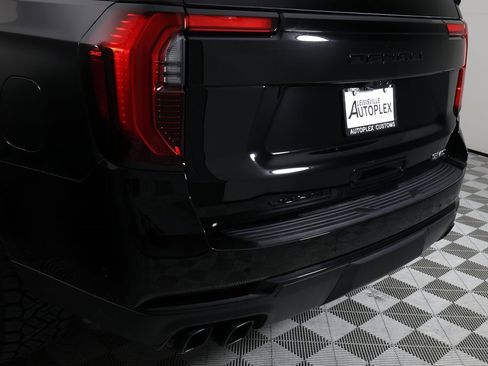 Used 2026 GMC Yukon XL Denali w/ Denali Reserve Package image 59