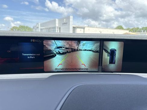 New 2026 Lincoln Nautilus Premier image 25