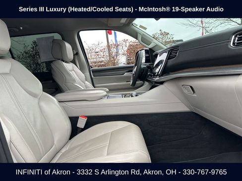 Used 2023 Jeep Wagoneer Series III w/ Preferred Equipment Group image 26