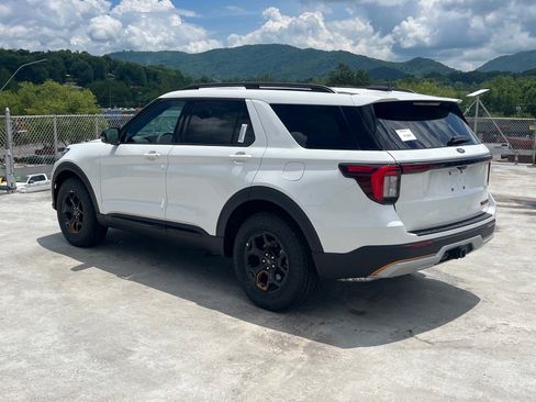 New 2026 Ford Explorer Tremor w/ Tremor Convenience Package AWD/4WD image 4