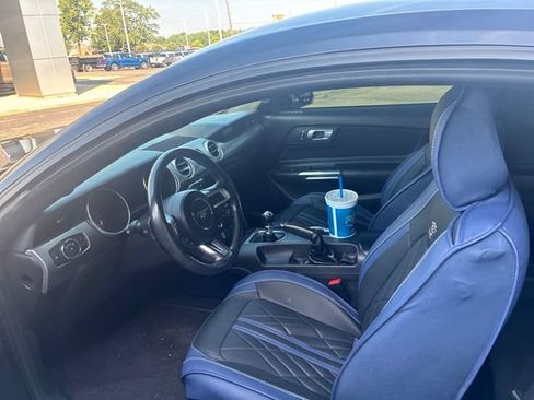 Used 2021 Ford Mustang GT RWD image 12