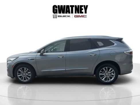 Used 2023 Buick Enclave Avenir w/ Avenir Technology Package image 8