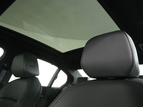 New 2026 BMW 530i w/ Executive Package image 12