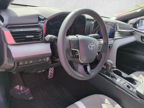 New 2026 Toyota Camry SE FWD image 3