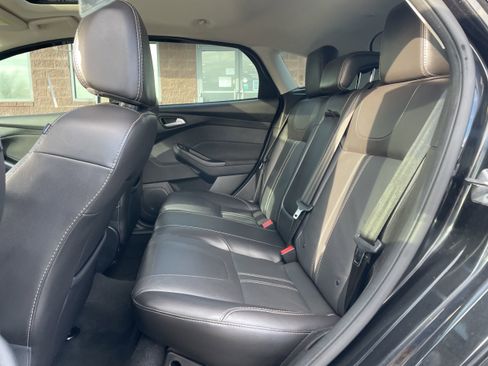 Used 2014 Ford Focus Titanium image 17