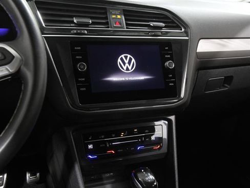Certified 2023 Volkswagen Tiguan SE R-Line image 10