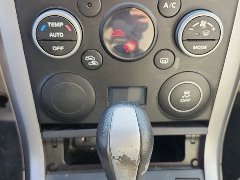 Used 2013 Suzuki Grand Vitara Premium image 18