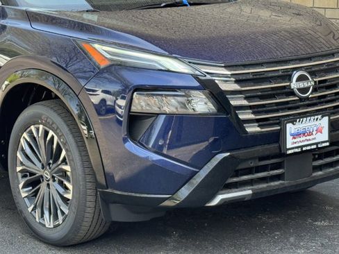 New 2026 Nissan Rogue Platinum AWD/4WD image 3