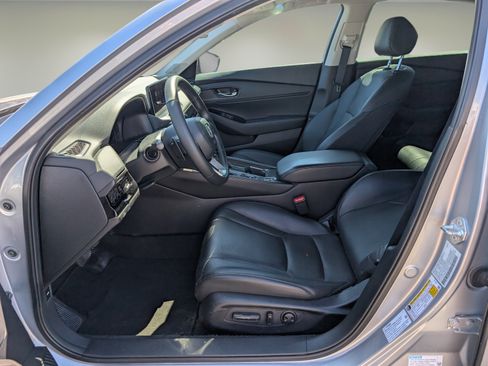 Used 2024 Honda Accord Touring image 10