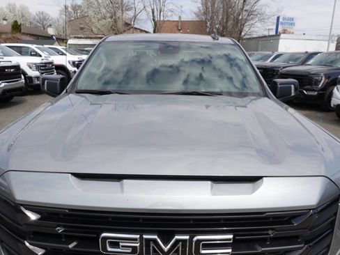 Used 2023 GMC Sierra 1500 Elevation w/ Preferred Package image 6