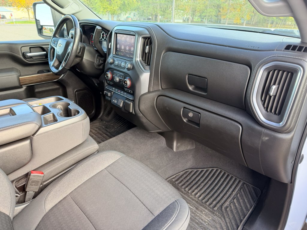Used 2020 Chevrolet Silverado 2500 LT w/ Convenience Package AWD/4WD image 9