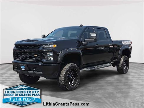 Used 2022 Chevrolet Silverado 2500 Custom w/ Custom Value Package AWD/4WD image 1