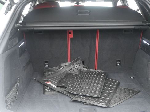 Used 2023 Audi SQ5 Prestige image 14