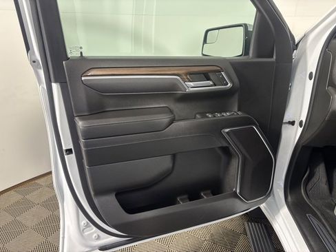 Used 2023 Chevrolet Silverado 1500 LT image 12