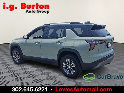 Used 2025 Chevrolet Equinox LT w/ Convenience Package II AWD/4WD image 4