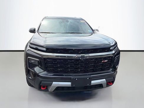 Used 2026 Chevrolet Traverse Z71 AWD/4WD image 2