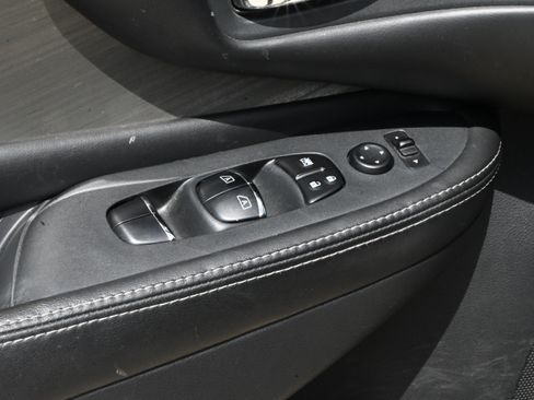 Used 2018 Nissan Murano SL w/ Cargo Package FWD image 28