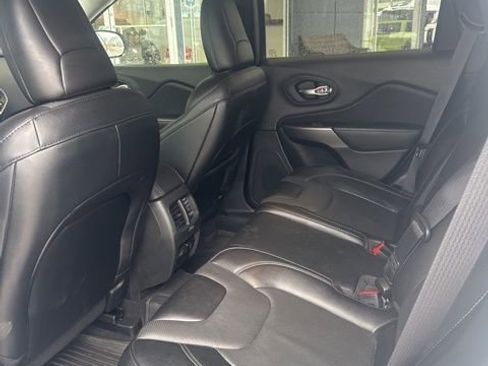 Used 2022 Jeep Cherokee Latitude Lux image 6