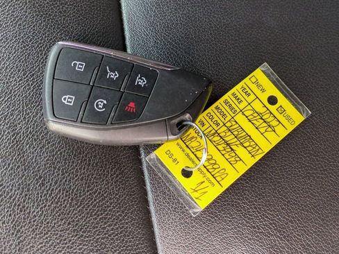 Used 2022 Chevrolet Suburban LT image 41