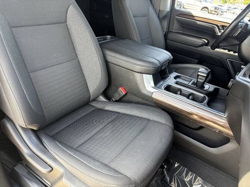 Used 2023 Chevrolet Silverado 1500 RST w/ Convenience Package II AWD/4WD image 8