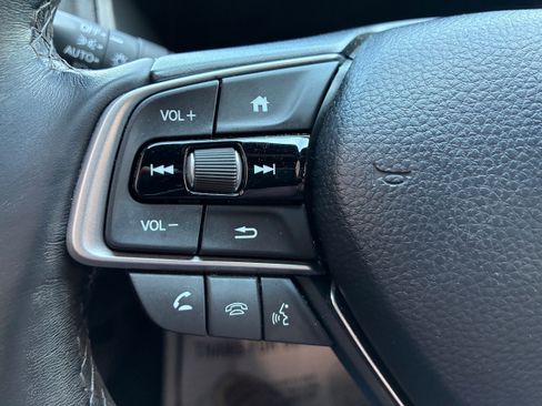 Used 2022 Honda Accord Sport image 9
