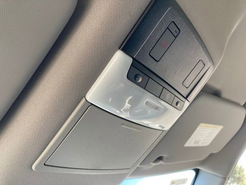 Used 2024 Nissan Rogue SV image 25