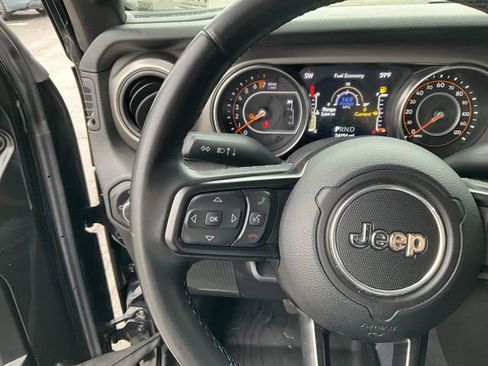 Used 2020 Jeep Gladiator Sport w/ Quick Order Package 24S image 20