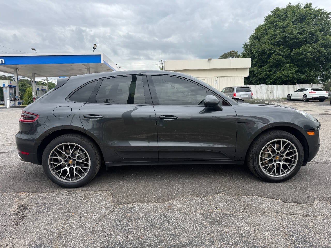Used 2017 Porsche Macan S w/ Premium Package Plus AWD/4WD image 6