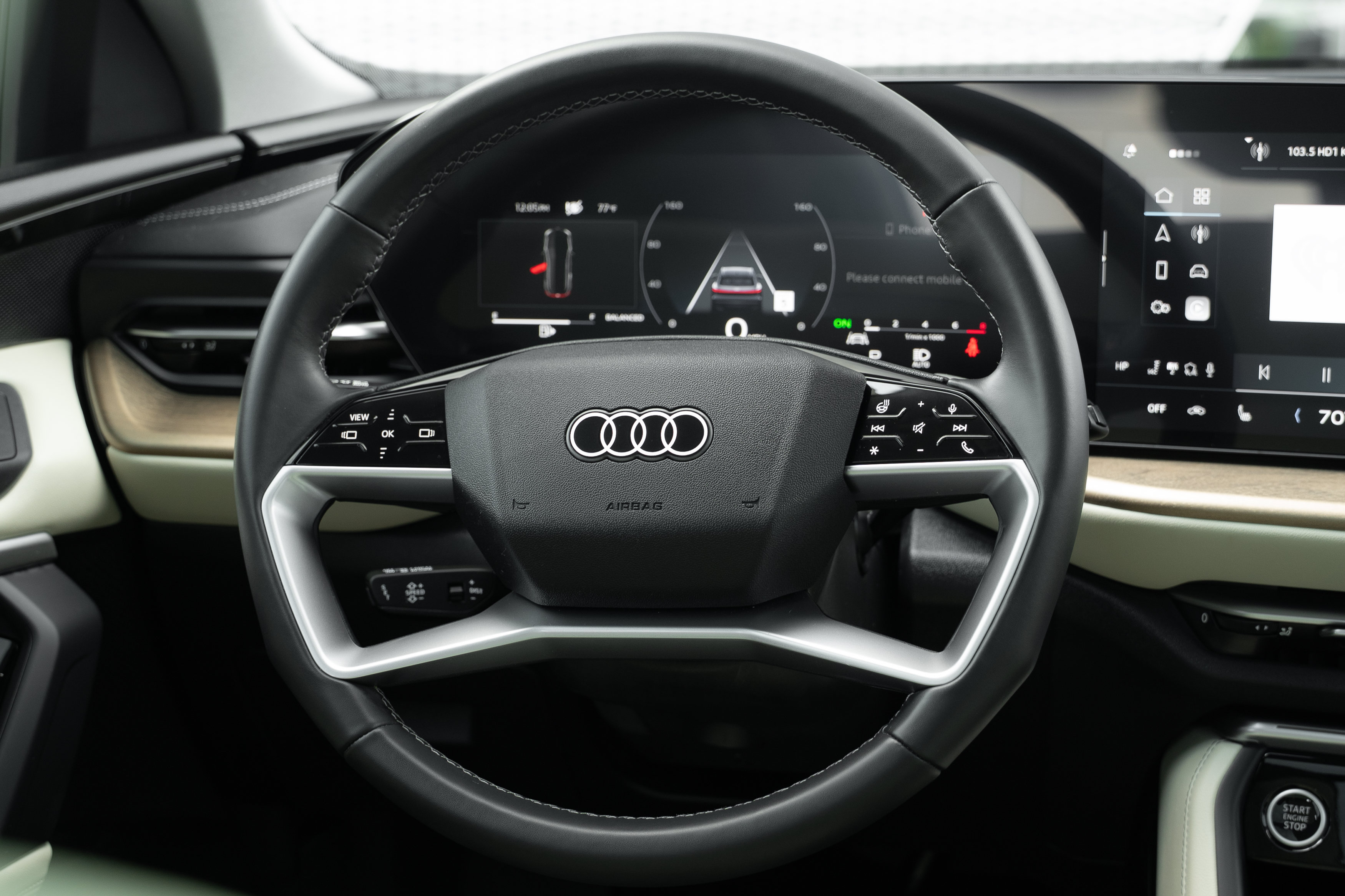 Certified 2025 Audi Q5 Premium AWD/4WD image 9