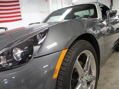 Used 2009 Saturn Sky Red Line RWD image 10