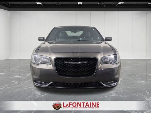 Certified 2018 Chrysler 300 S w/ Safetytec Plus Group image 8